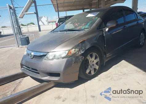 2010 Honda Civic Lx z USA, uszkodzony, nr VIN 2HGFA1F5XAH582252